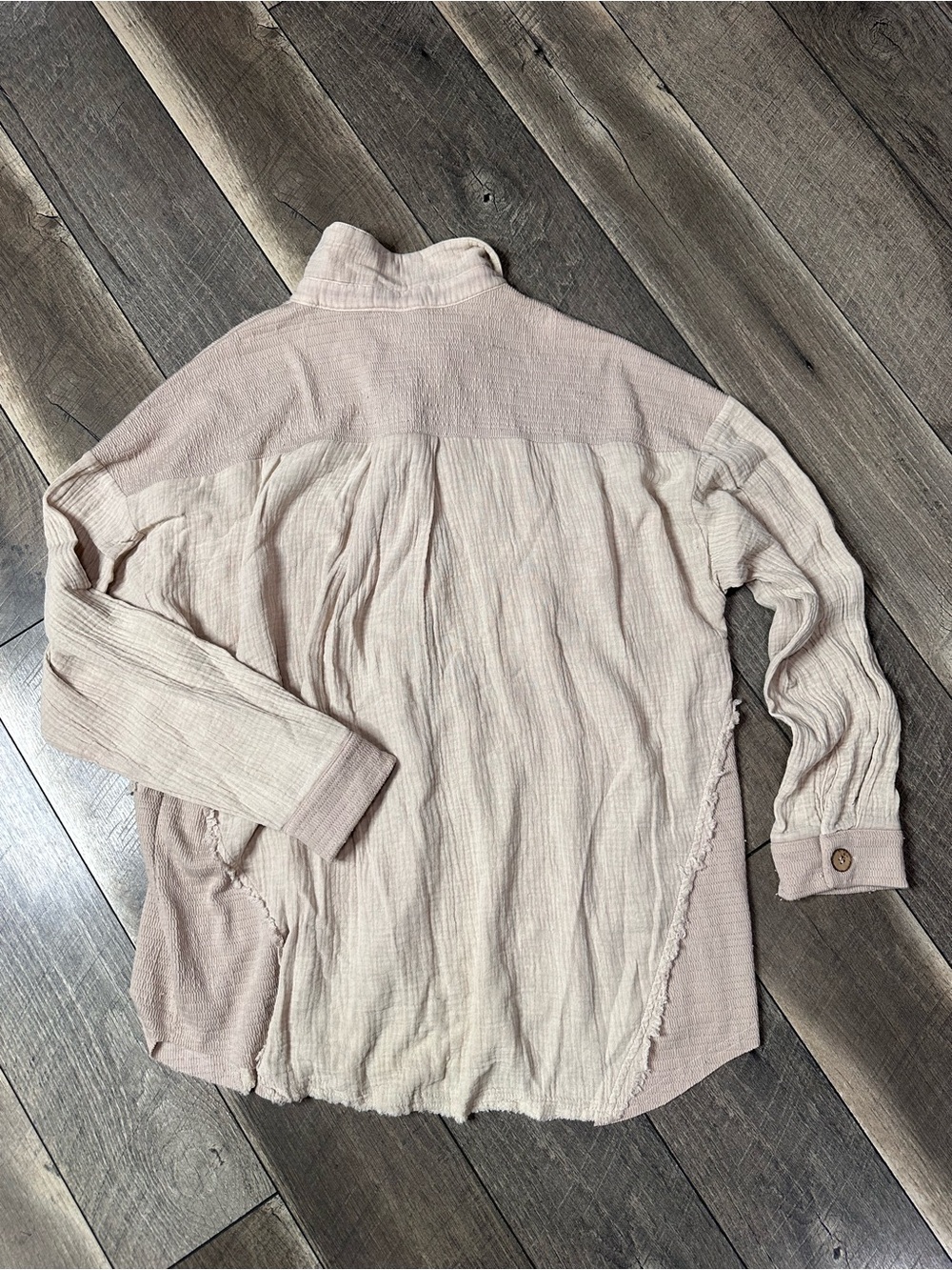 New In Lightweight Button Down - Picture 6 of 7